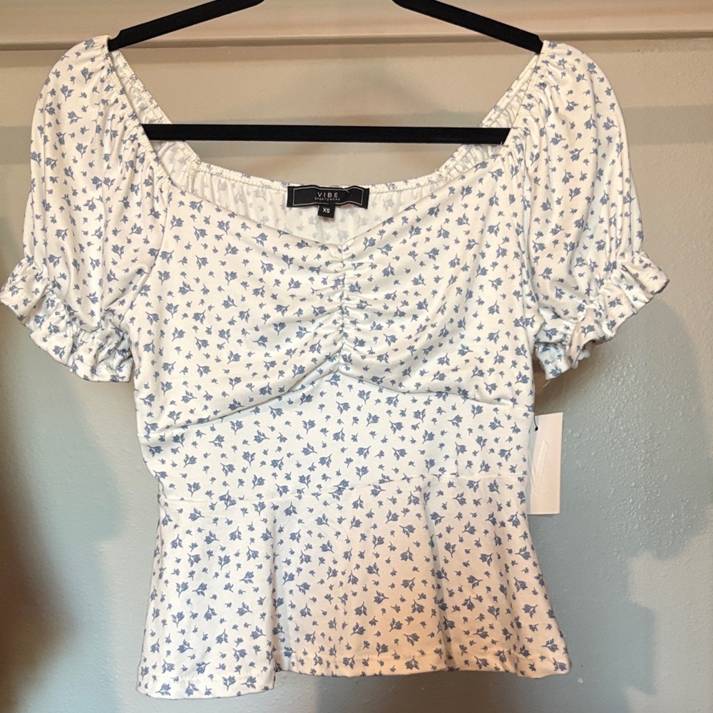 Vibe White and Blue Floral Blouse